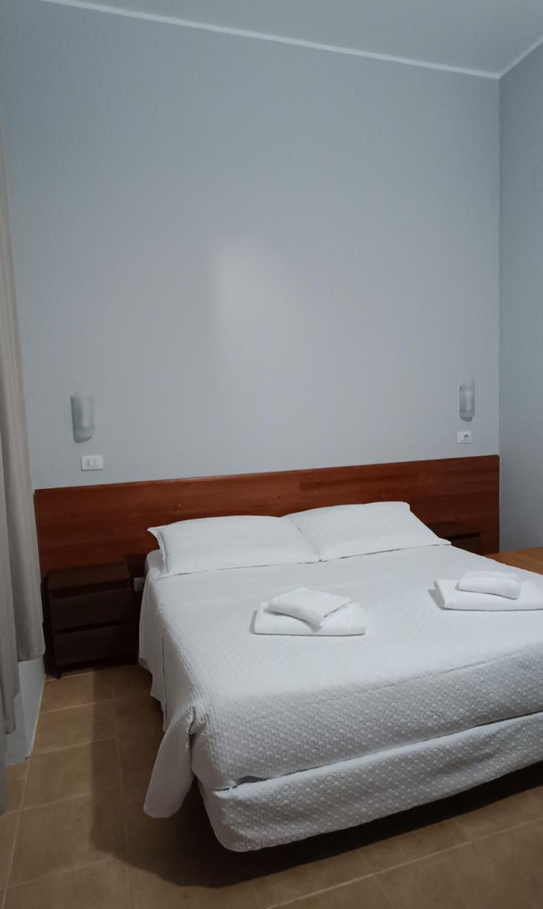 Hotel Nuovo Rondo Sesto San Giovanni Rum bild